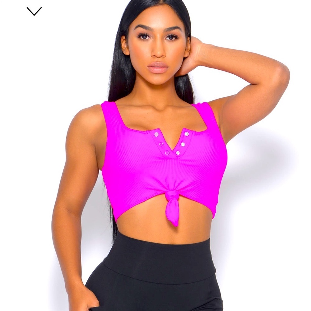 Bombshell top